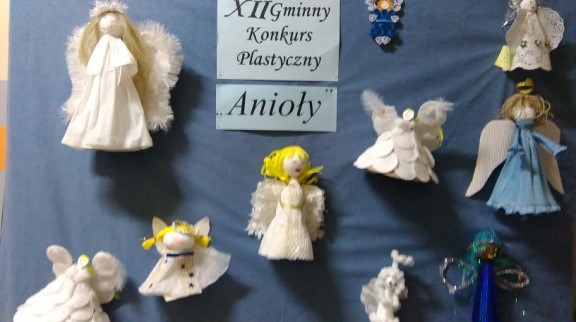 Zdjęcie przedstawia prace dzieci XII Gminny Konkurs Plastyczny „Anioły”